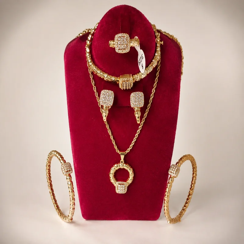 Pendentif et bague du pack Prestige